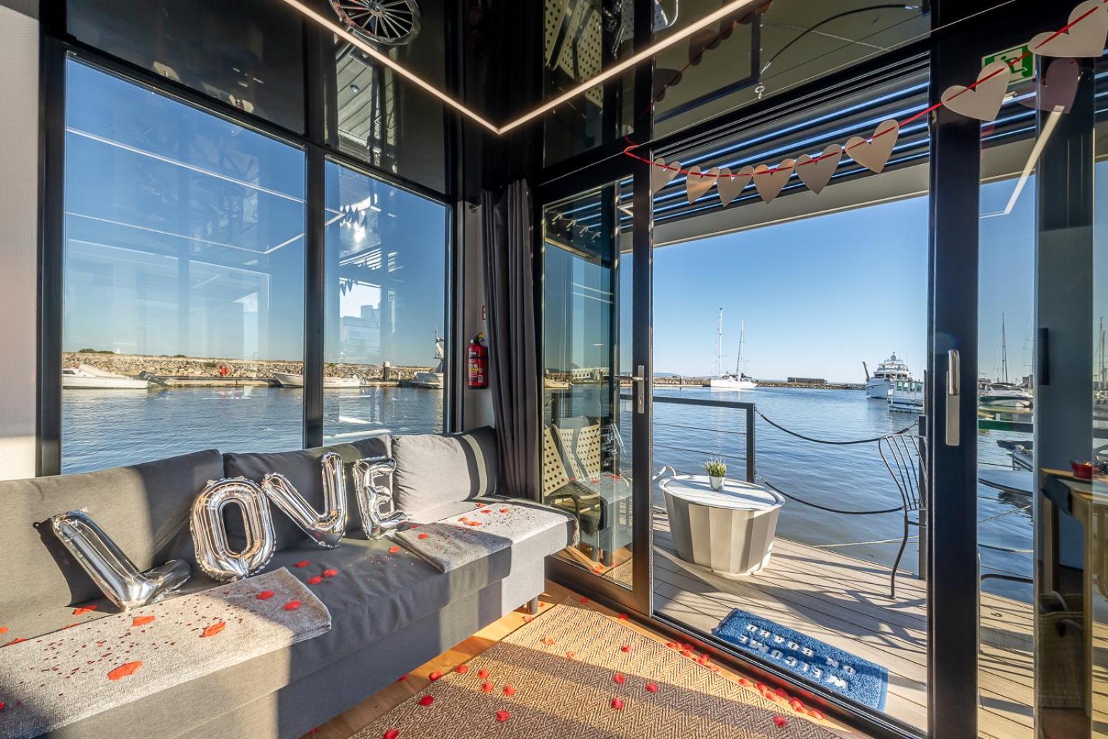 The Homeboat Company Parque Das Nacoes-Lisboa Bagian luar foto